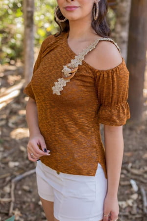 CÓD 2014 BLUSA FLAMÊ ONE SHOULDER GUIPIR CÓD 2014 BLUSA FLAMÊ ONE SHOULDER GUIPIR